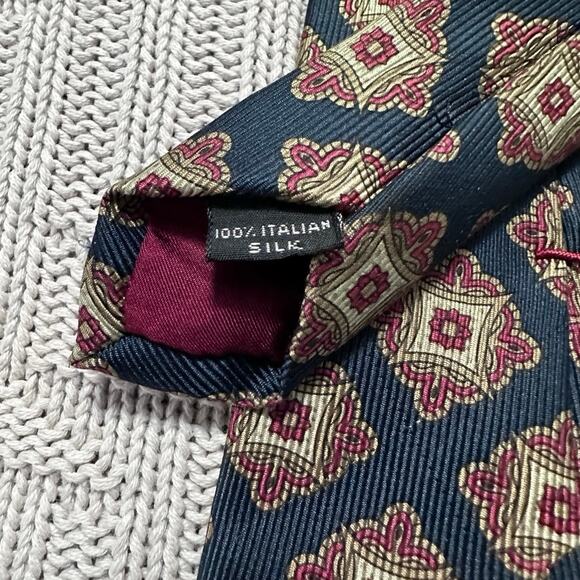 Vintage Coach black geometric Italian silk tie - Picture 4 of 6